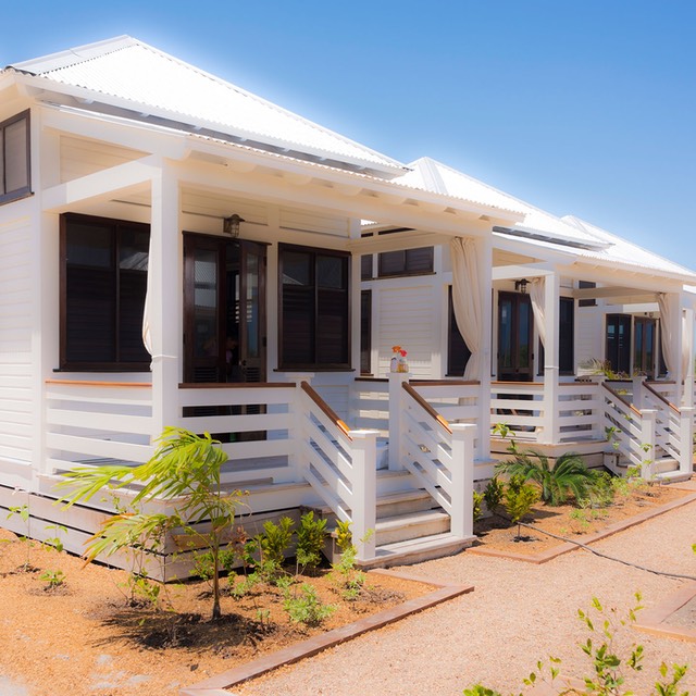 Mahogany-Bay-14APR14-1906