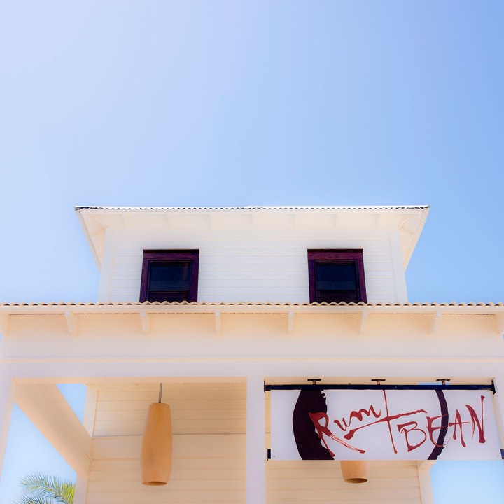 Mahogany-Bay-14APR14-2000