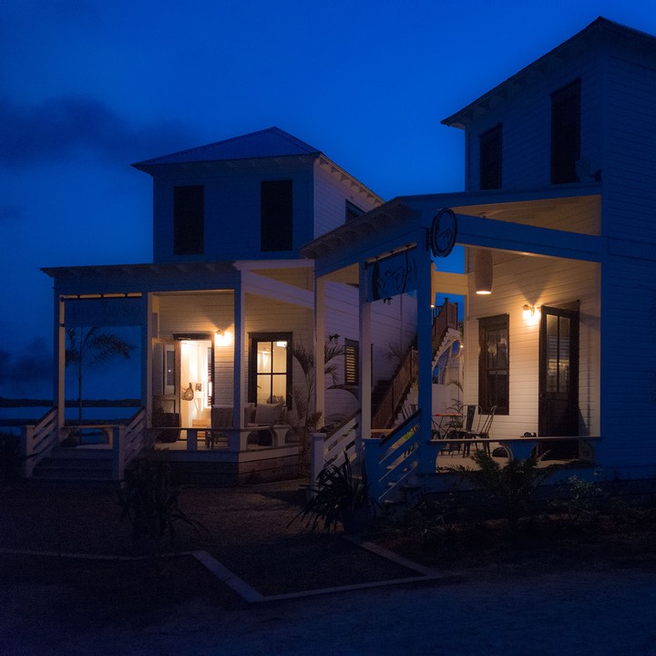 Mahogany-Bay-14APR16-3146