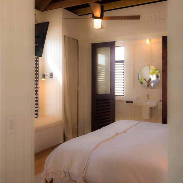 Mahogany-Bay-Dream-Suite-14APR16-2818