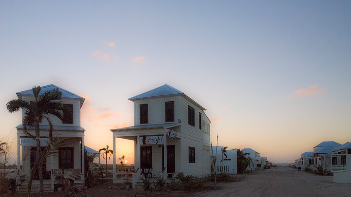 Mahogany-Bay-evening-14APR14-2209