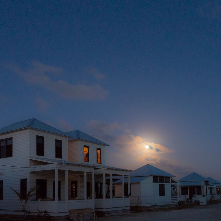 Mahogany-Bay-nightfall-14APR14-2242